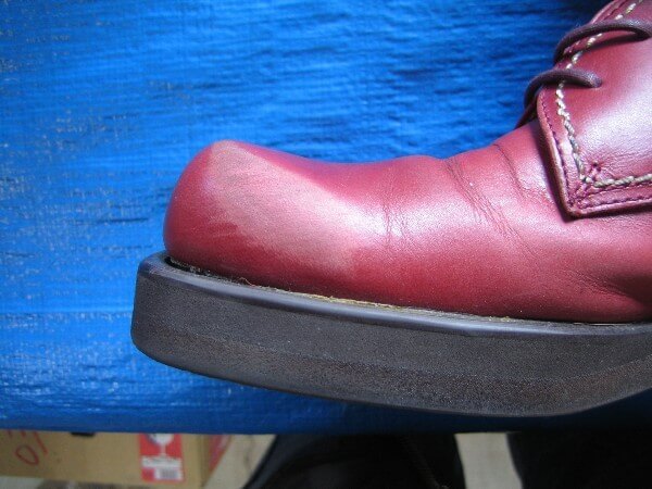 ヴィヴィアンウェストウッド婦人靴のスレ修復ビフォー